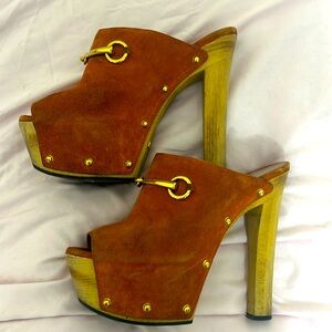 Gucci authentic orange leather clogs